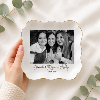 Personalized Scalloped Jewelry Tray – personalized product image 1