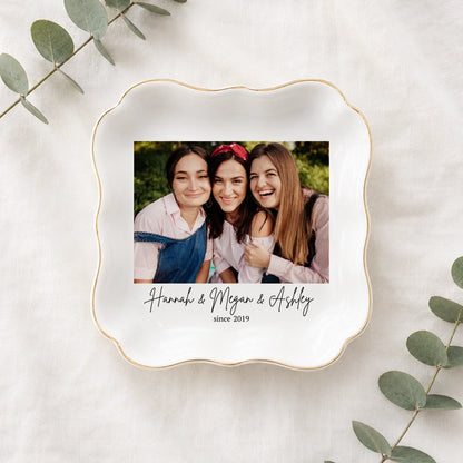 Personalized Scalloped Jewelry Tray – personalized product image 3